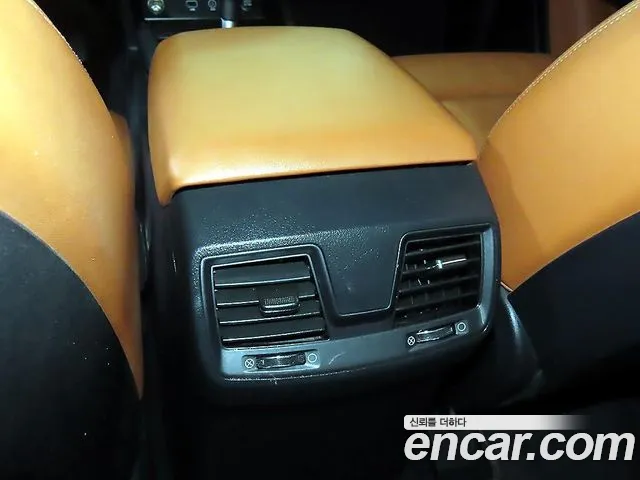 KGM Rexton 2021 thumb 8