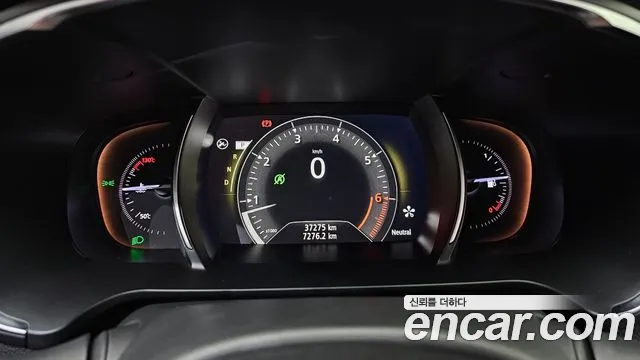 Renault SM6 2017 thumb 2