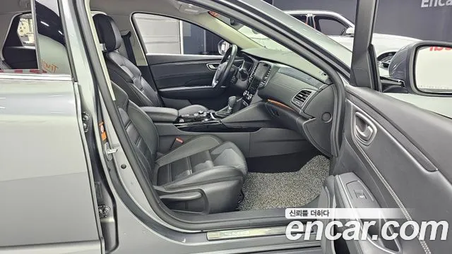 Renault SM6 2017 thumb 12