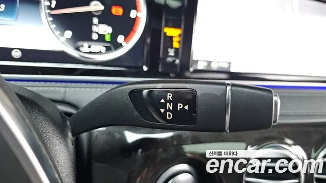 Mercedes-Benz S-Class 2015 thumb 6