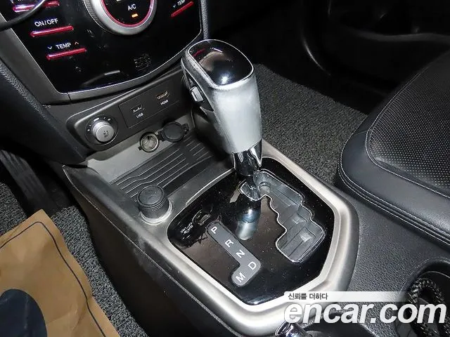 KGM Tivoli 2016 thumb 2