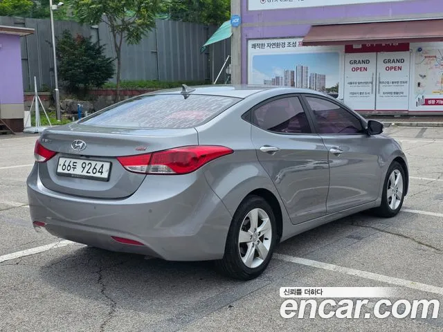 Hyundai Avante 2013 thumb 2