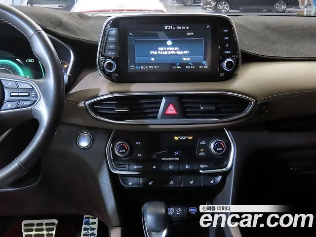 Hyundai Santa Fe 2018 thumb 3