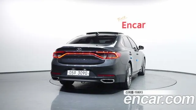Hyundai Grandeur 2017 thumb 3