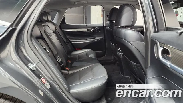 Hyundai Grandeur 2017 thumb 8