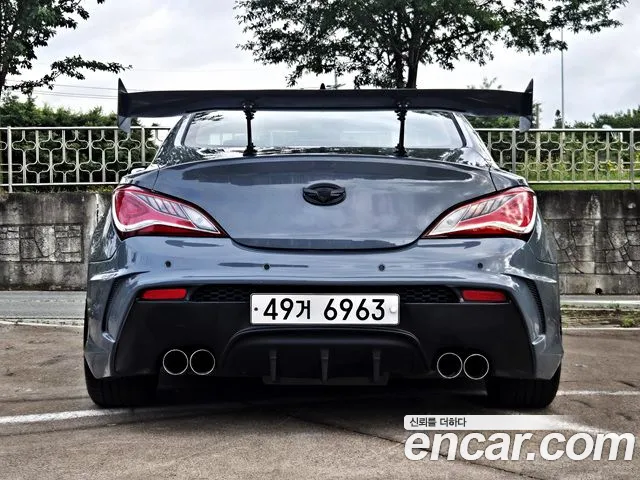 Hyundai Genesis 2010 thumb 4