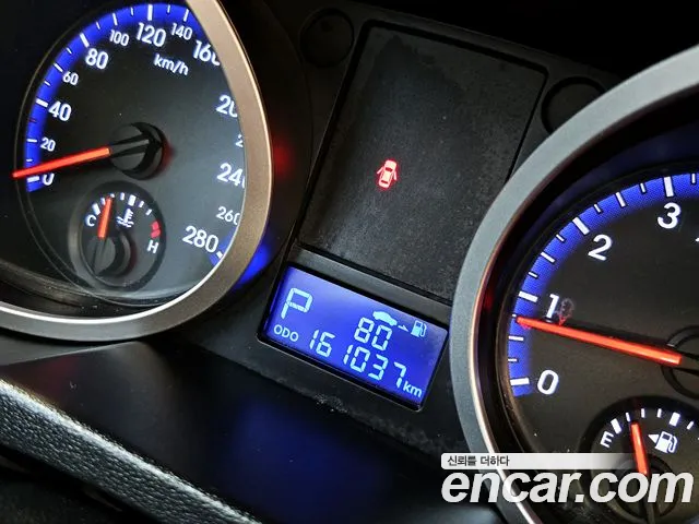 Hyundai Genesis 2010 thumb 8