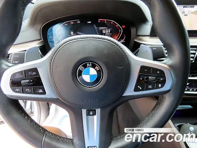 BMW 6 серии Gran Turismo 2019 thumb 2