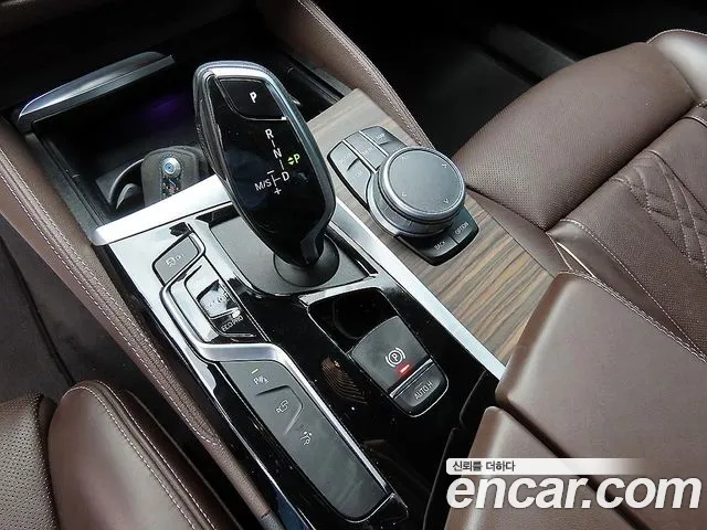 BMW 6 серии Gran Turismo 2019 thumb 4