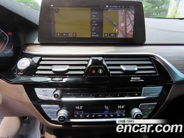 BMW 6 серии Gran Turismo 2019 thumb 5