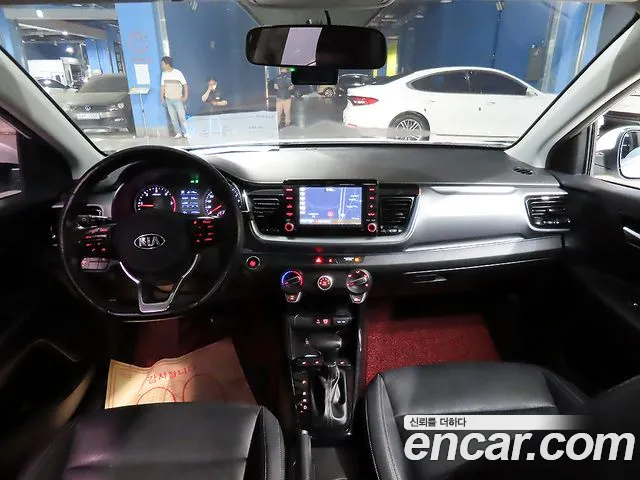 Kia Stonic 2017 thumb 11