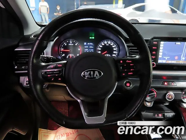 Kia Stonic 2017 thumb 7