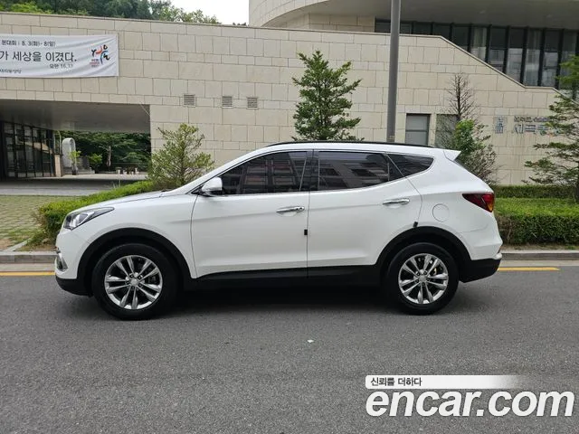 Hyundai Santafe 2017 thumb 12