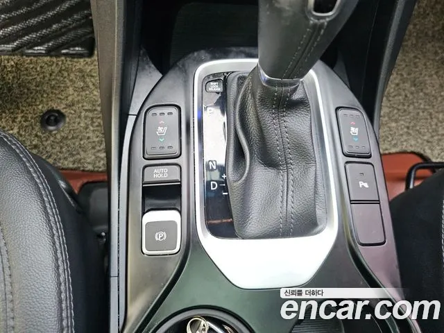 Hyundai Santafe 2017 thumb 2