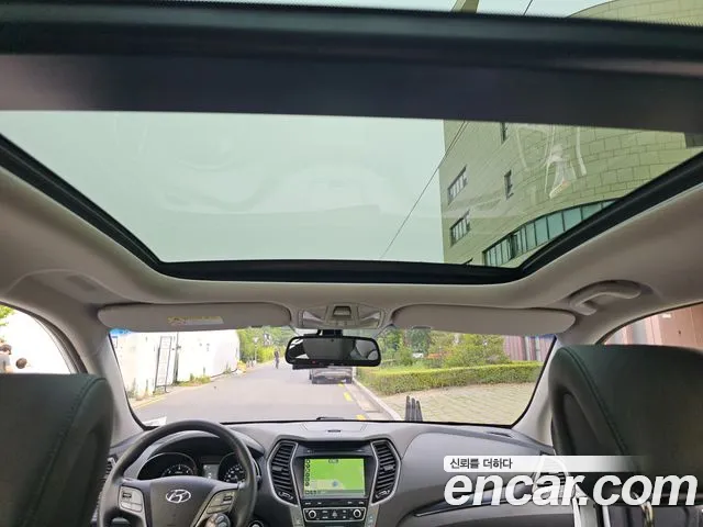 Hyundai Santafe 2017 thumb 4
