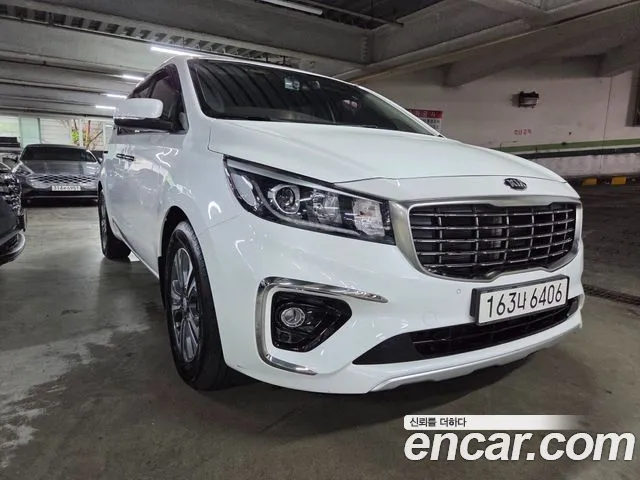 Kia Carnival 2019 thumb 2