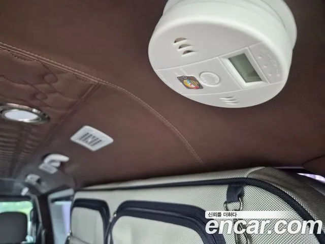 Hyundai Staria 2015 thumb 9