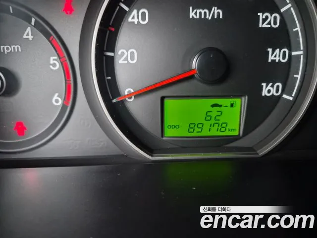 Hyundai Staria 2015 thumb 3