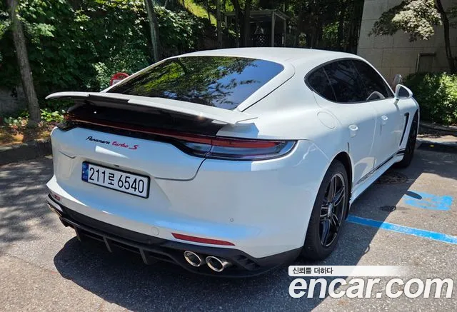 Porsche Panamera 2014 thumb 12