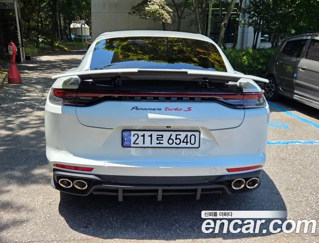 Porsche Panamera 2014 thumb 4