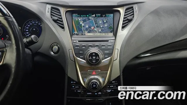 Hyundai Grandeur 2012 thumb 9