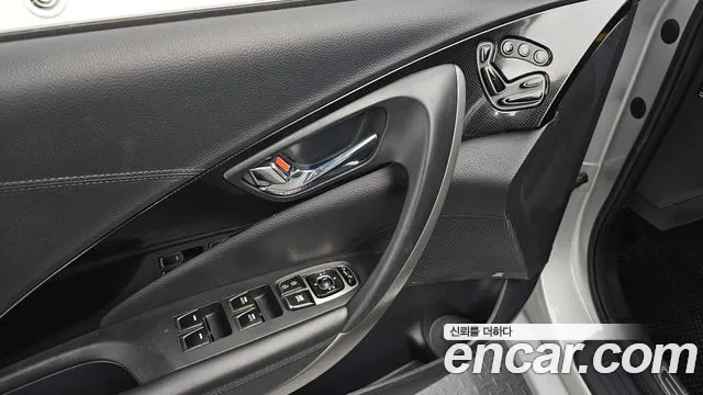 Hyundai Grandeur 2012 thumb 11