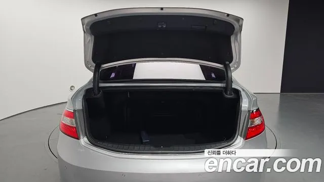 Hyundai Grandeur 2012 thumb 6