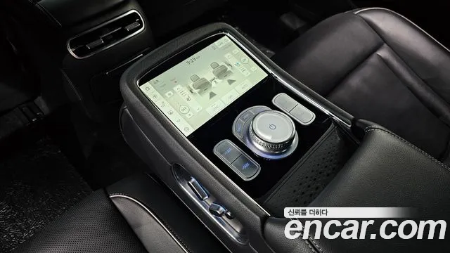 Genesis G90 2023 thumb 4