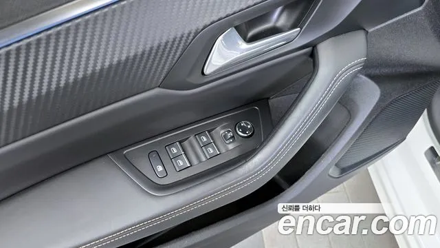 Peugeot 508 2019 thumb 11