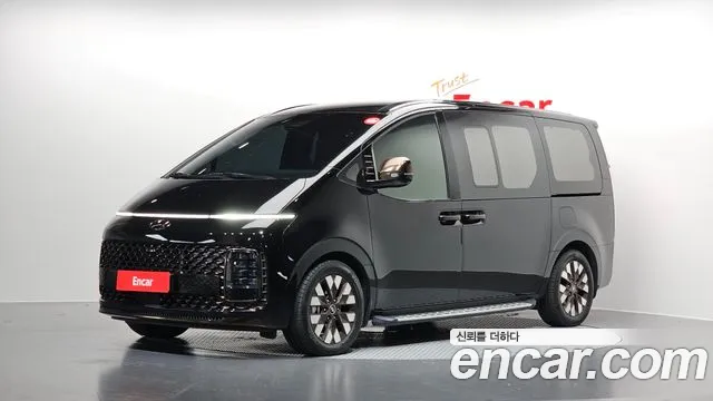 Hyundai Staria 2024 thumb 12