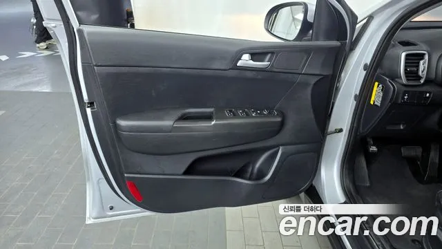 Kia Sportage 2016 thumb 9