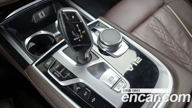 BMW 7 серии 2017 thumb 4