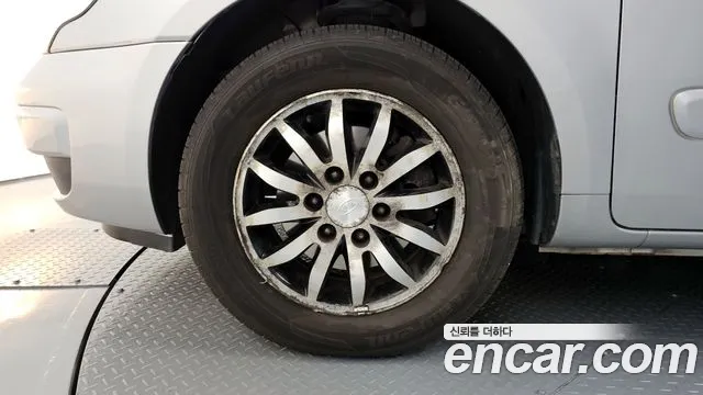 Kia Canival 2010 thumb 5