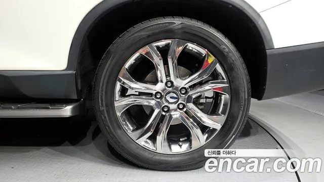 KGM Rexton 2018 thumb 12