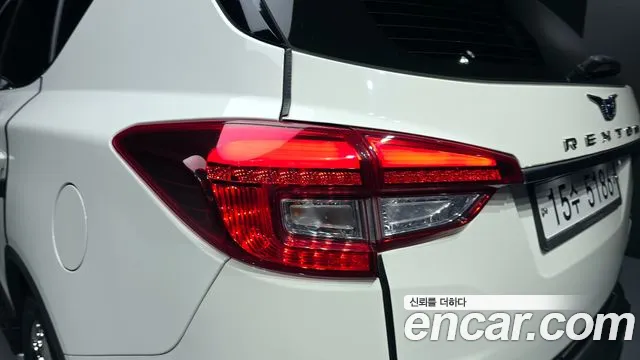 KGM Rexton 2018 thumb 11