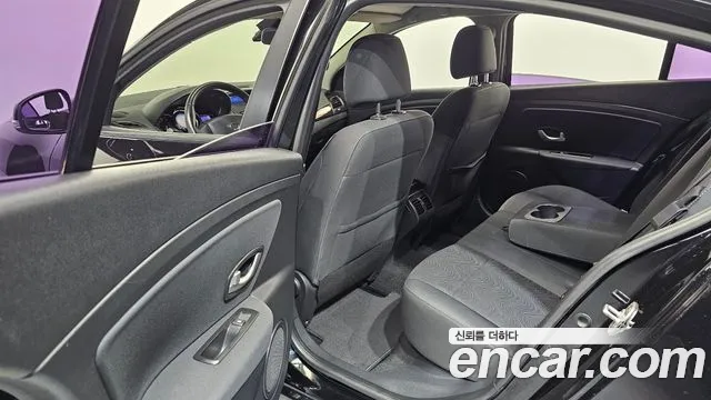 Renault SM3 2014 thumb 6