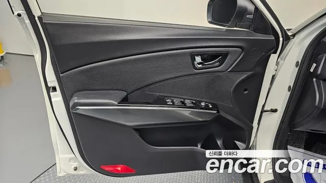 KGM Tivoli 2022 thumb 12