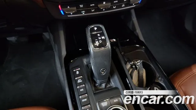 Maserati Levante 2022 thumb 8