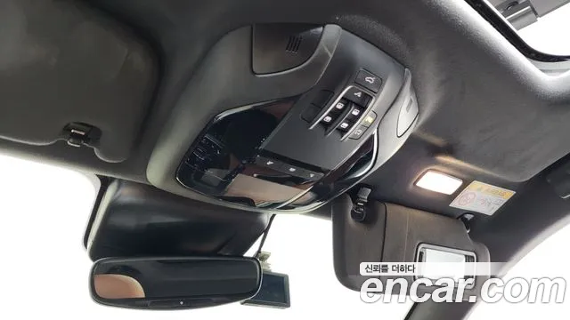 Maserati Levante 2022 thumb 11