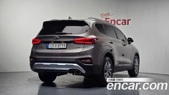Hyundai Santa Fe 2018 thumb 5