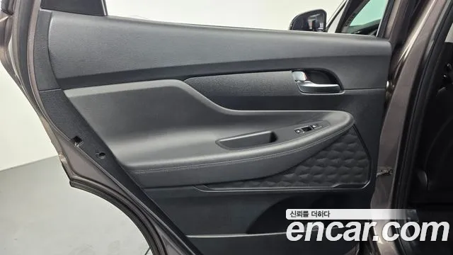 Hyundai Santa Fe 2018 thumb 11