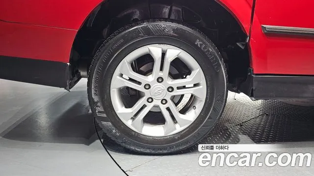 KGM Korando 2017 thumb 4