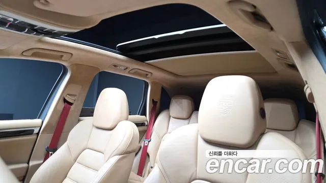 Porsche Cayenne 2015 thumb 5