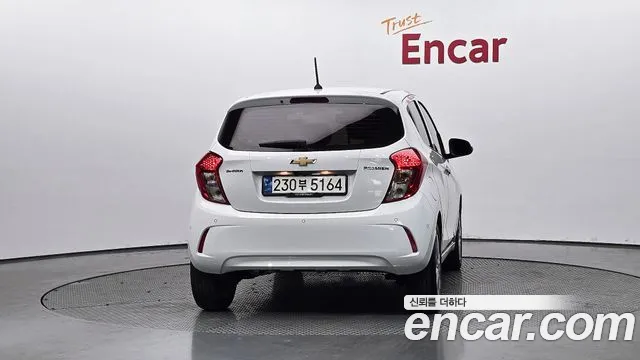 Chevrolet Spark 2022 thumb 2
