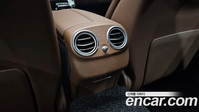 Mercedes-Benz E-Class 2018 thumb 7