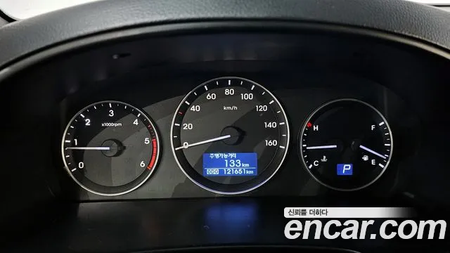 Hyundai Staria 2015 thumb 10