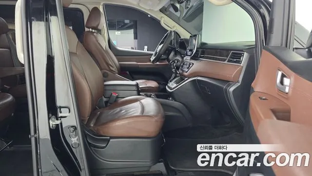 Hyundai Staria 2020 thumb 7