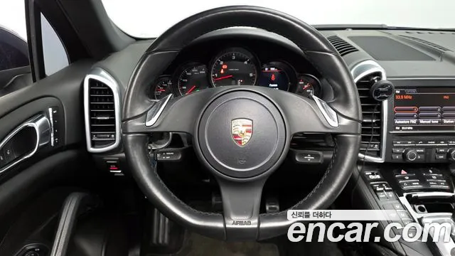 Porsche Cayenne 2012 thumb 8
