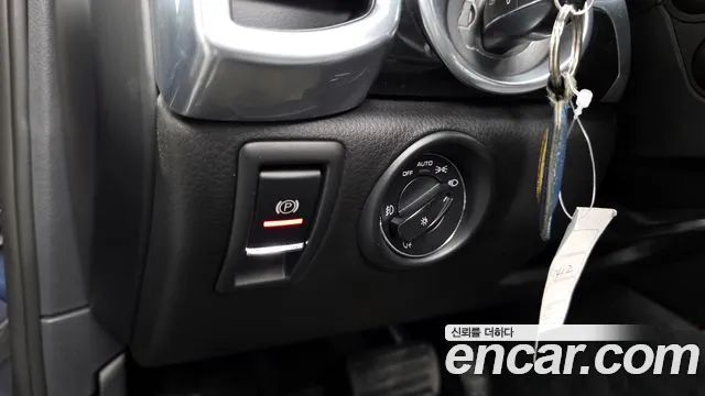 Porsche Cayenne 2012 thumb 5
