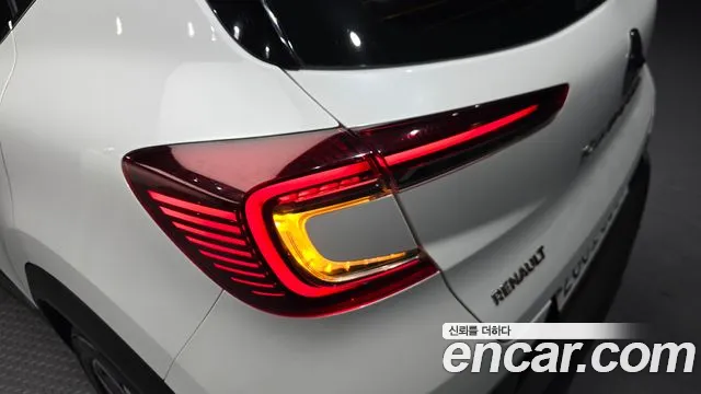 Renault Captur 2020 thumb 11